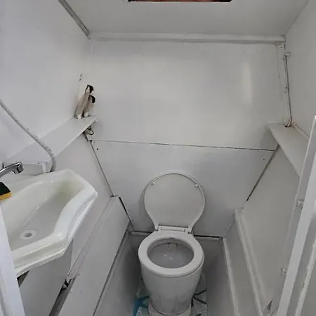 Bateau-hôtel Houseboat Serenity *